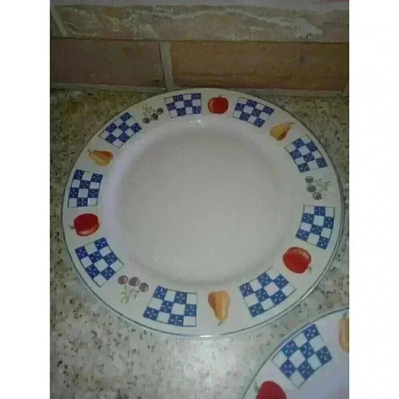 Vintage (Set Of 3) 1994 Newcor Stoneware Dinner Plates - Picture 4 of 6